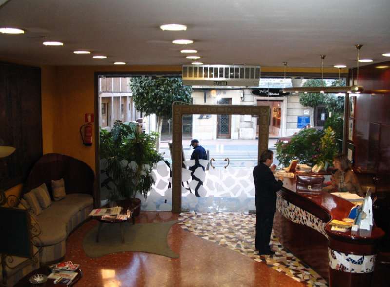 Hotel Gaudi Reus Zewnętrze zdjęcie