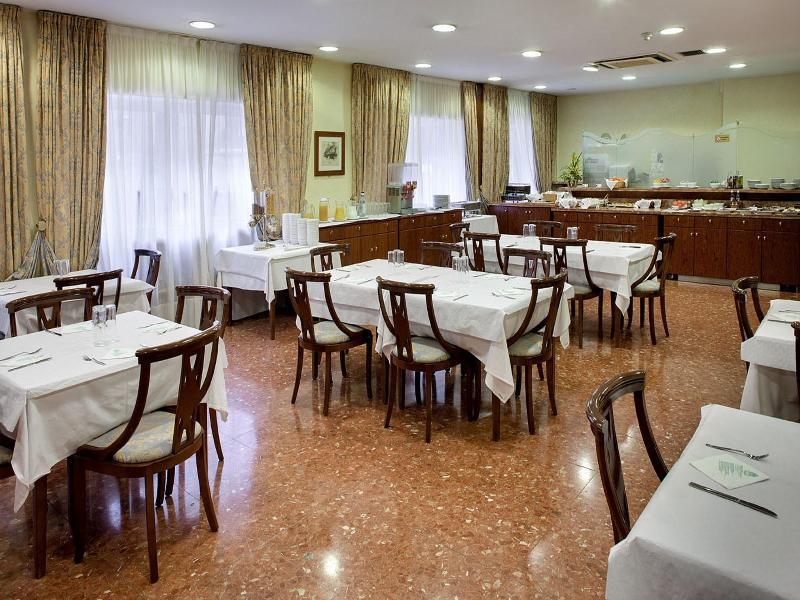Hotel Gaudi Reus Zewnętrze zdjęcie