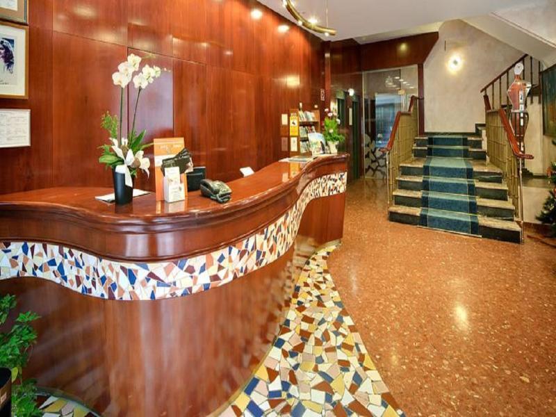 Hotel Gaudi Reus Zewnętrze zdjęcie